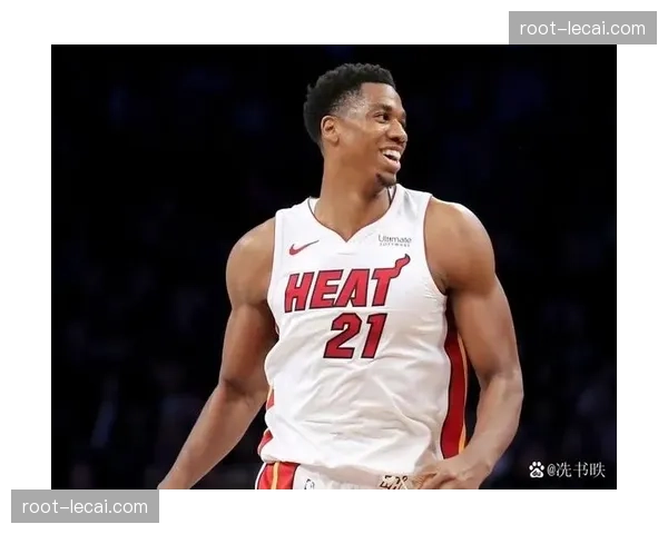 上海两大外援洛夫顿怀特塞德轻伤 预计不影响季后赛征程